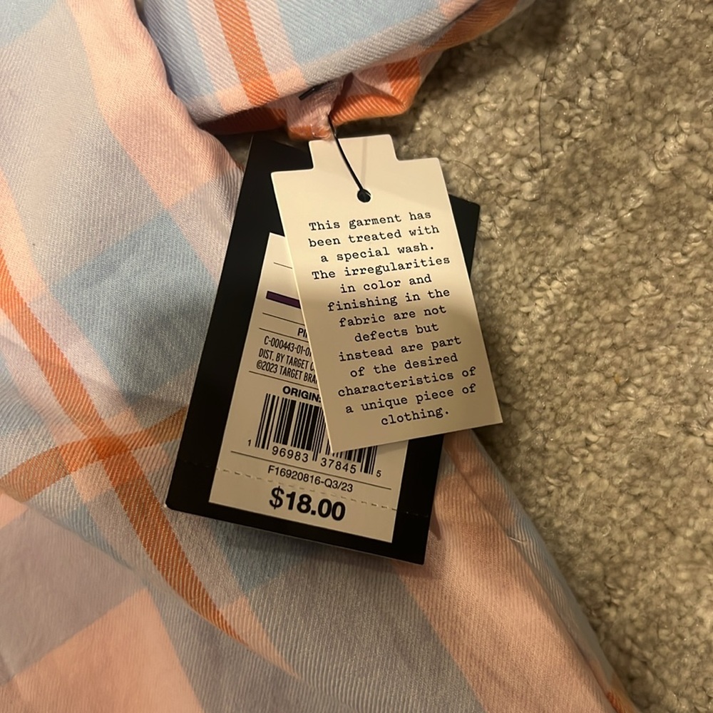 Button down blouse - Picture 2 of 4